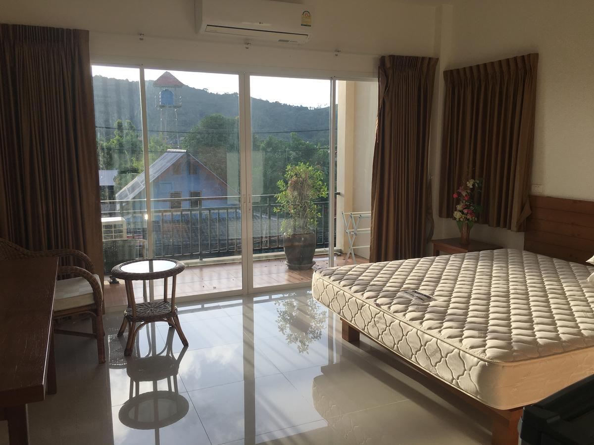 Huga Place Nai Harn Exterior foto